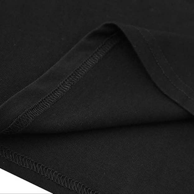Áo Phông Tay Lỡ Basic THOITRANG24H Màu Đen Unisex Nam Nữ Form Rộng Vải Dày Mịn 35/65 In Mẫu CM108