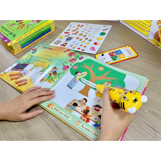 BỘ SÁCH + BÚT CHẤM ĐỌC HỌC TIẾNG ANH CHO BÉ