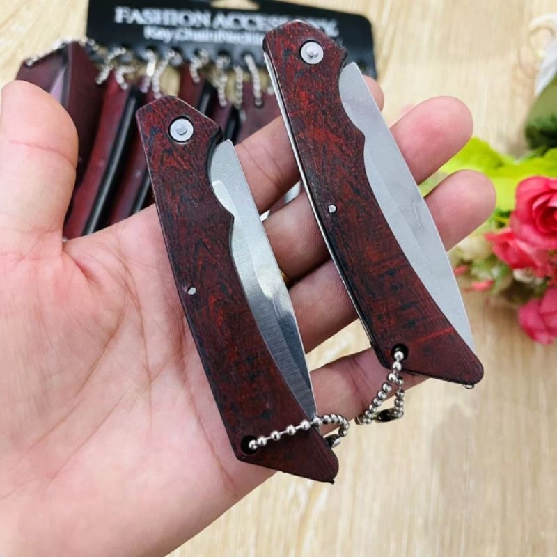Dao gấp mini có móc treo cắm trại