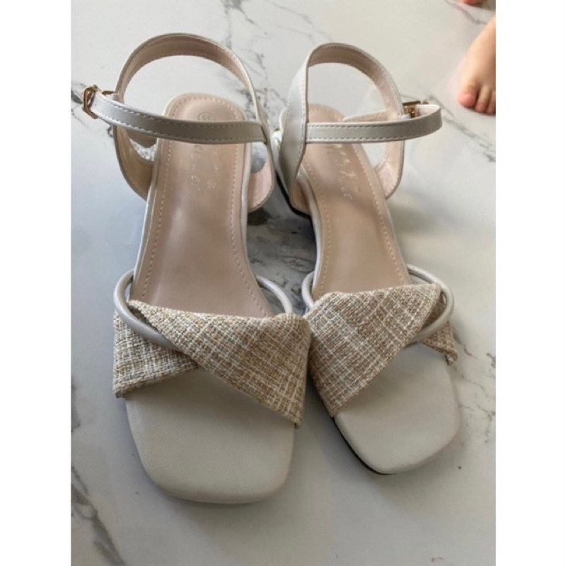 Giầy dép cao gót QC hàng xịn êm chân new>95% size 35