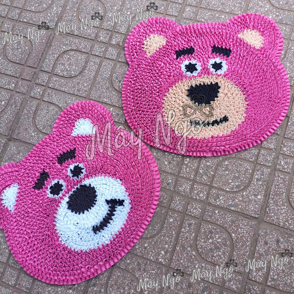Thảm lau chân mặt gấu dâu lotso