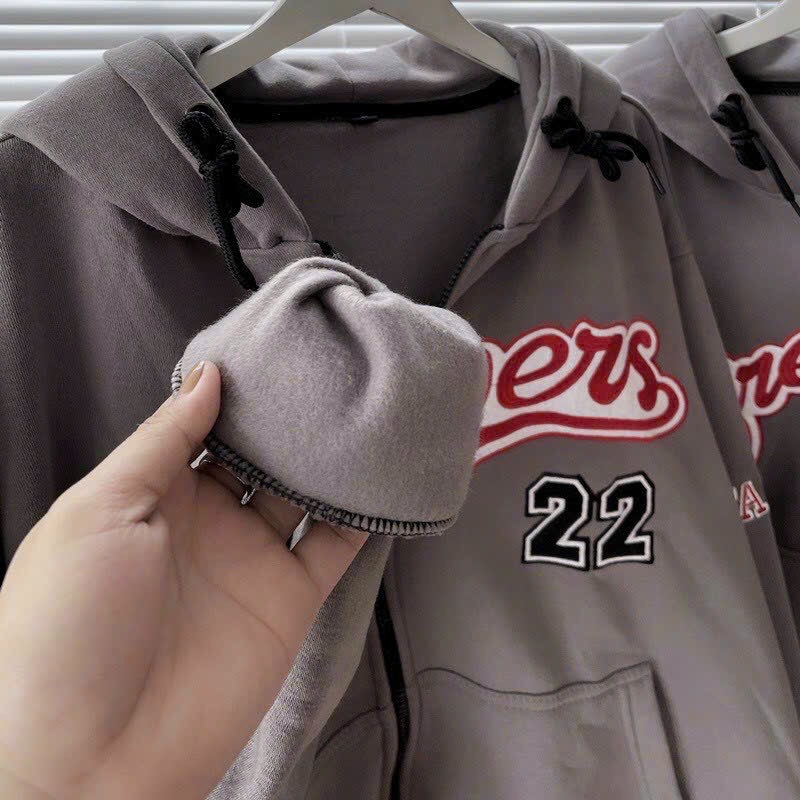 Áo khoác nỉ BB22 tag chữ thêu form rộng unisex màu xám HYPRETTY 02