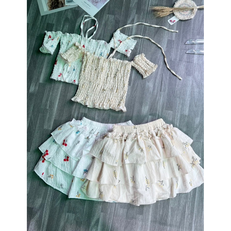Pasd set croptop nhún + chân váy hoa 3 tầng mặc 1 lần