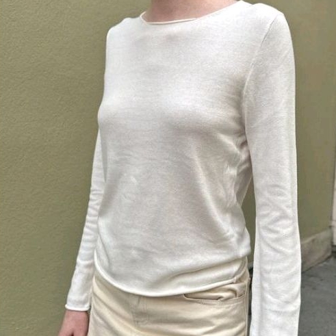 Áo thun tay dài Stella Sweater Brandy Melville