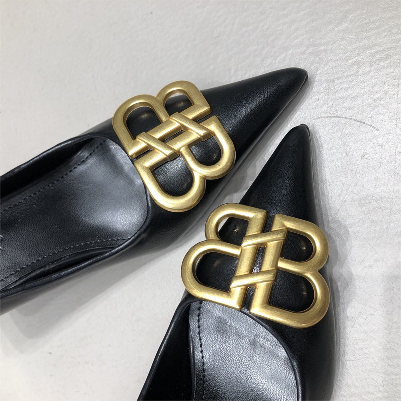 Giày cao gót logo BB vàng mũi nhọn da mềm 908-3