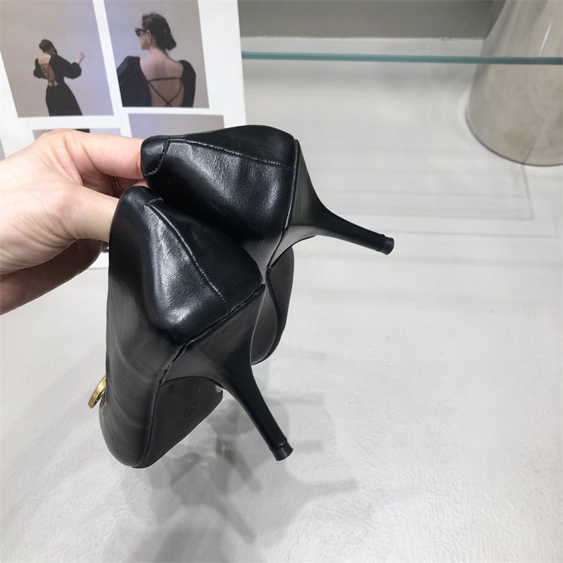 Giày cao gót logo BB vàng mũi nhọn da mềm 908-3