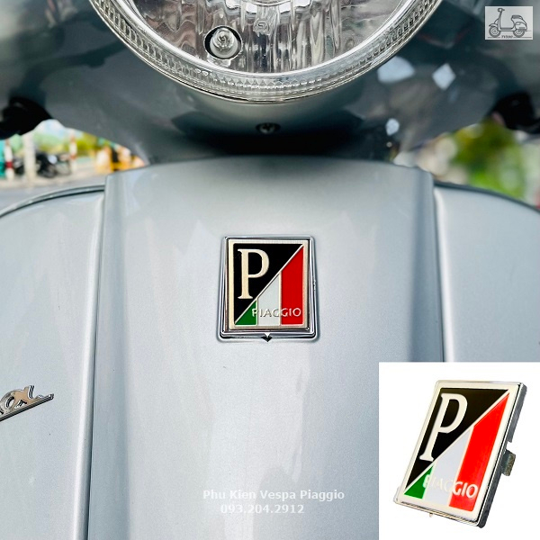 Logo Cho Vespa P Cờ Itali Màu Sliver Cho Xe Vespa Kèm Đế