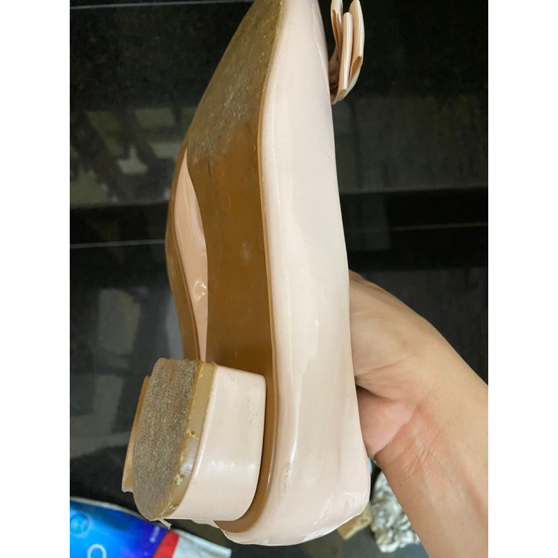 Thanh lý giày nữ ngoại cỡ đã qua sử dụng