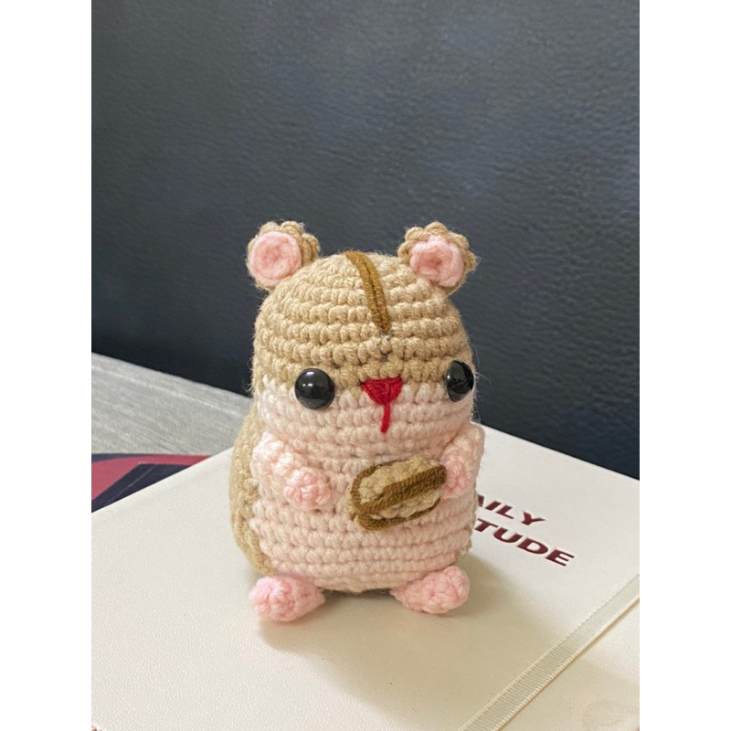 Móc khoá chuột hamster nhồi bông gặm hạt hướng dương trang trí siêu dễ thương a