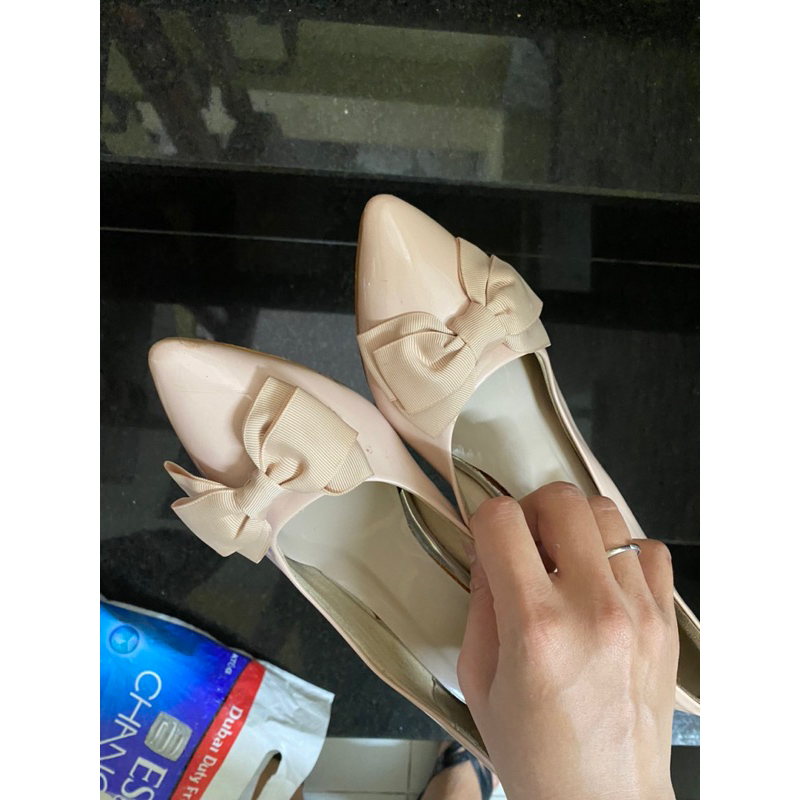 Thanh lý giày nữ ngoại cỡ đã qua sử dụng