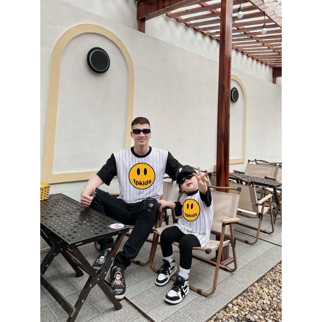 Áo phông kẻ tay pha đen hình mặt cười cho bé,áo phông gia đình,unisex,TP KIDS