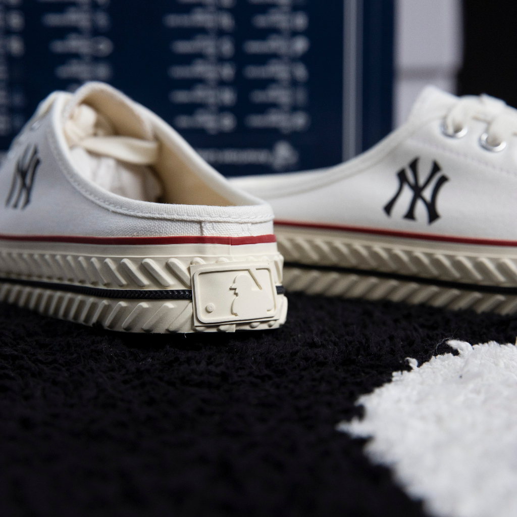 Giày MLB Playball Origin Mule Trắng Chính Hãng