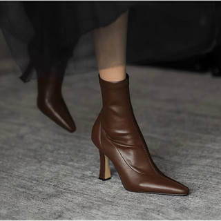 Sẵn boots lửng gót dày 9cm da mũi nhọn fullbox sang chảnh cao cấp
