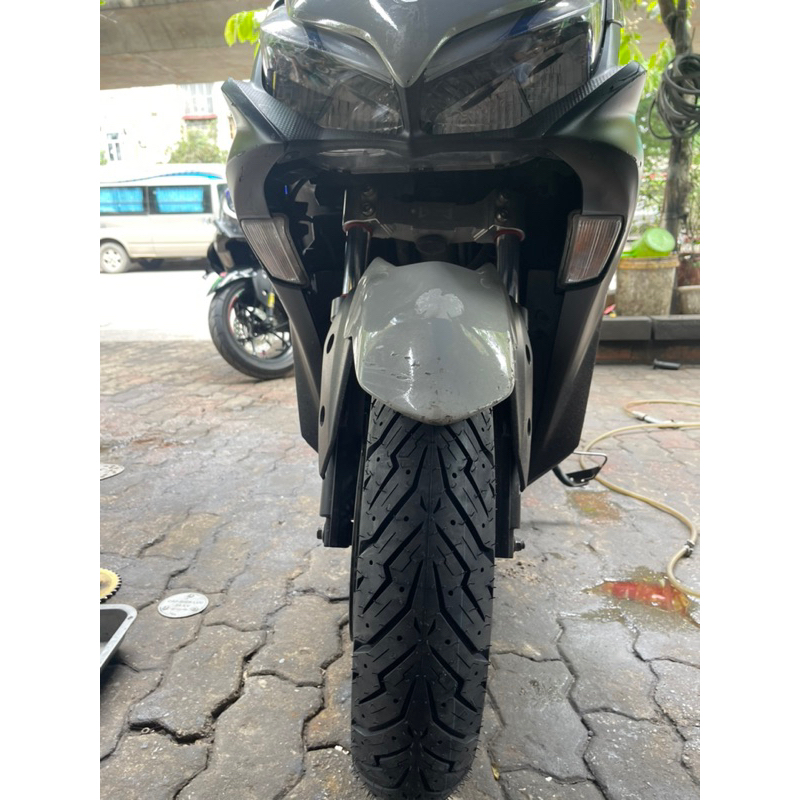 Lốp trước pirelly size 110/80-14 dành cho nvx