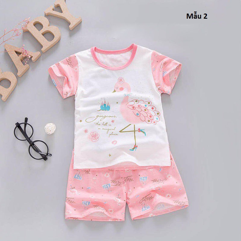 Bộ quần áo cho bé gái