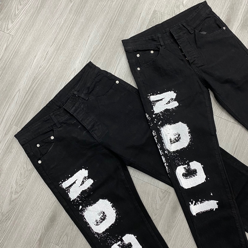 Quần jean dsq2 icon đen trơn chữ sơn icon trắng đơn giản không rách,quần bò icon chữ icon dọc đùi