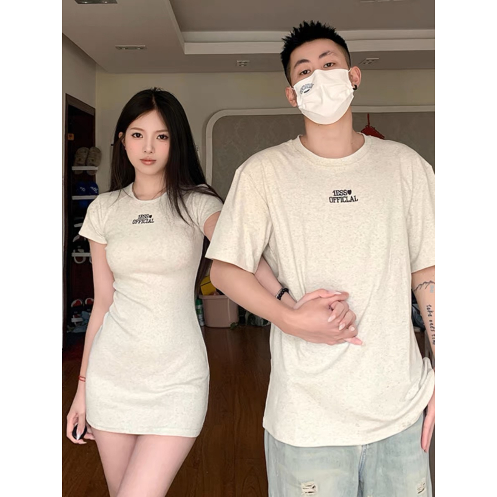 Bộ đồ đôi 1ESS<3 Áo dáng xuông Váy Body siết eo Cổ Tròn - Màu Tiêu