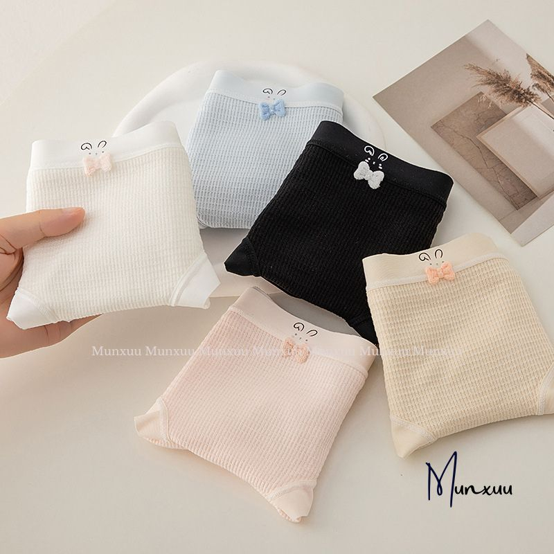 Quần lót nữ MUNXUU họa tiết thỏ đính nơ dễ thương chất cotton phối viền su mềm mại co giãn thoải mái thoáng mát - QC156
