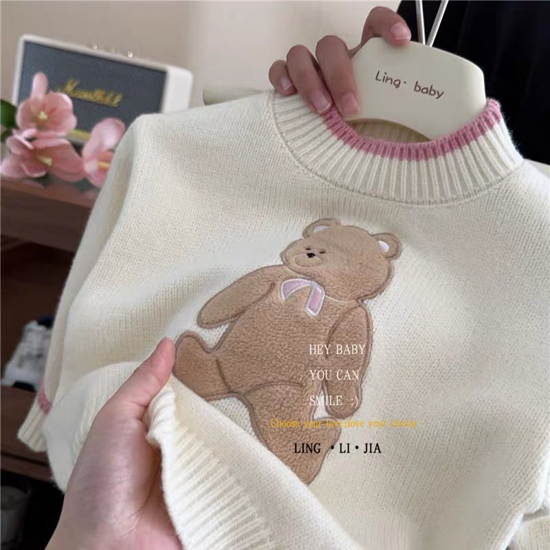 Áo len gấu nâu , quần loe QCCC Bé Gái