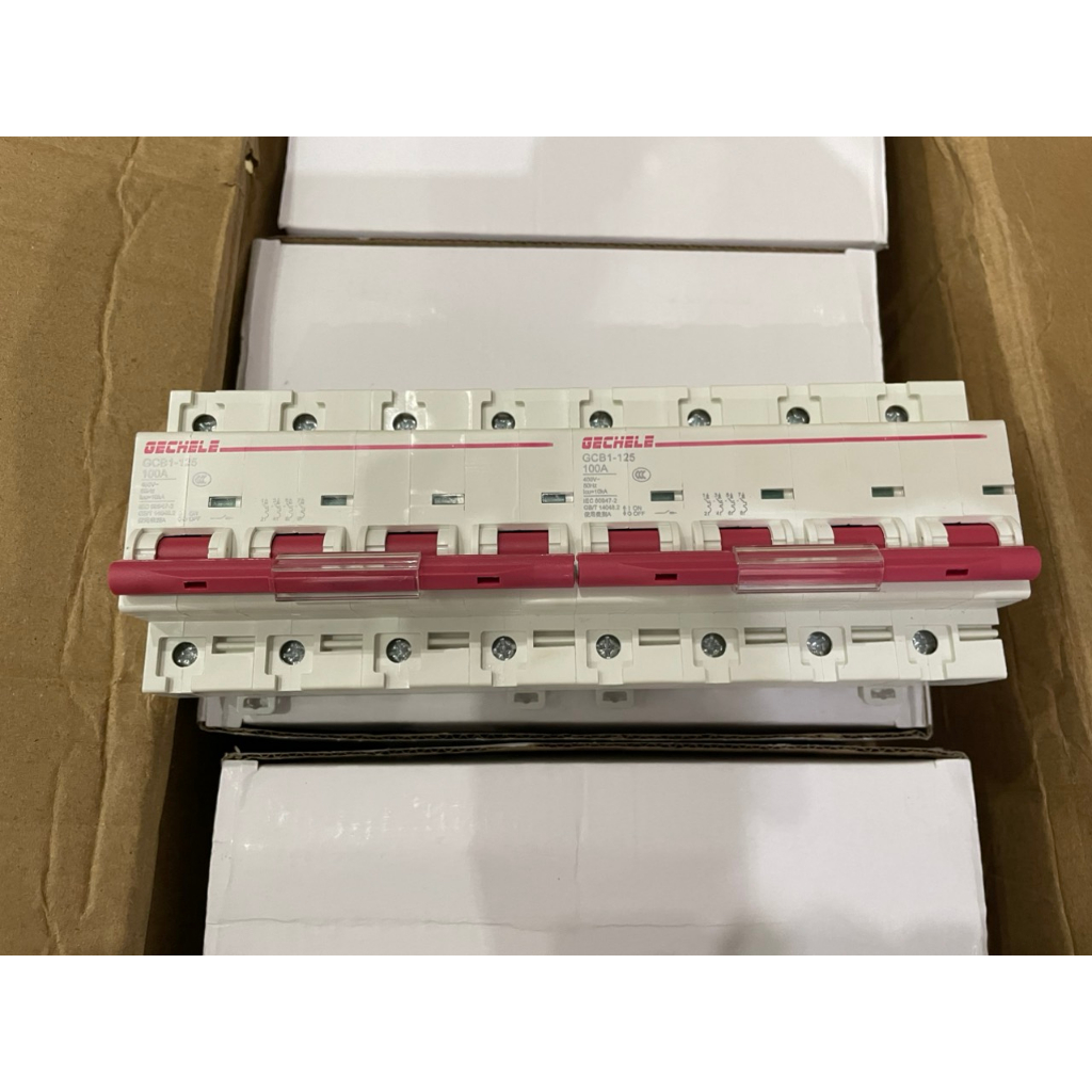 Attomat đảo chiều 4P 100A, Cầu dao đảo chiều 4P 100A GCB1-125 Gechele