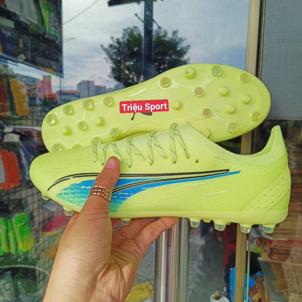 Giày đá bóng pu.ma ultra mg