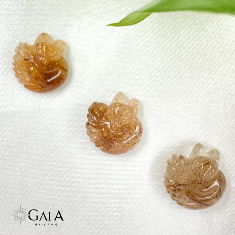 Hồ Ly Đá Thạch Anh Tóc Ánh Kim - Gaia By Yang