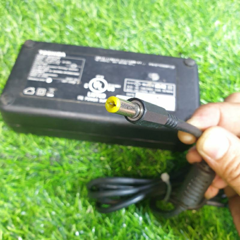 Nguồn 19v 19.5v 7.7A TOSHIBA, điện vào auto 100v ~ 240v