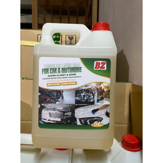 Can 5 lít vàng xà bông  không chạm bz chính hãng không gây hại cho màu Sơn xe có hiệu ứng lá sen chống bám bụi