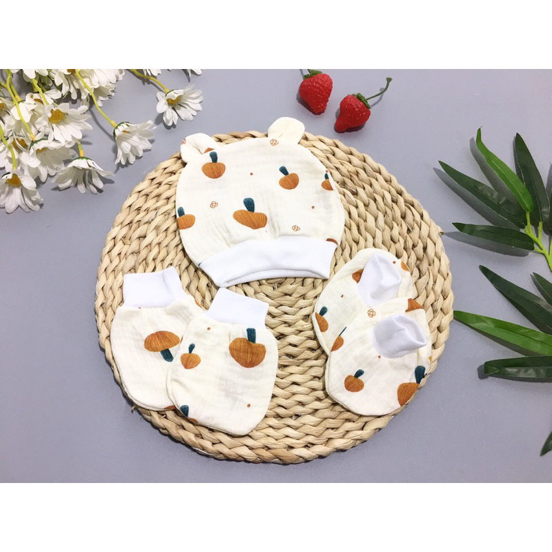 Set mũ ,bao tay,bao chân  sơ sinh chất vải xô nhăn mềm mịn thoáng mát cực tốt