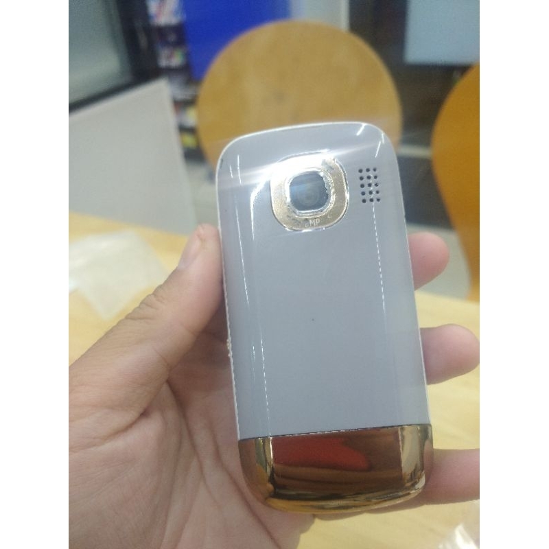 Điện thoại Nokia trượt C2-03 sưu tầm