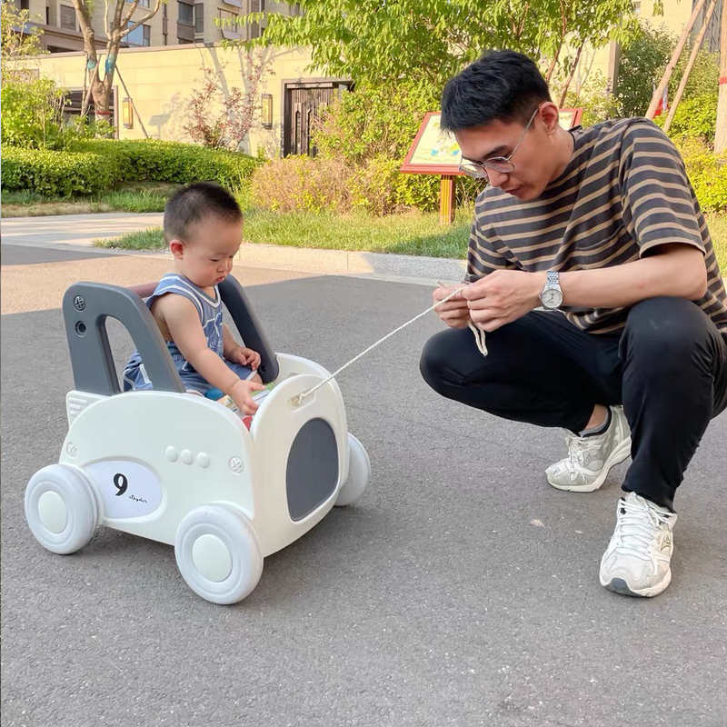 Xe đẩy tập đi đa năng hình ô tô cho bé vừa làm xe tập đi, xe kéo và xe đựng đồ chơi mẫu mới 2023 siêu dễ thương