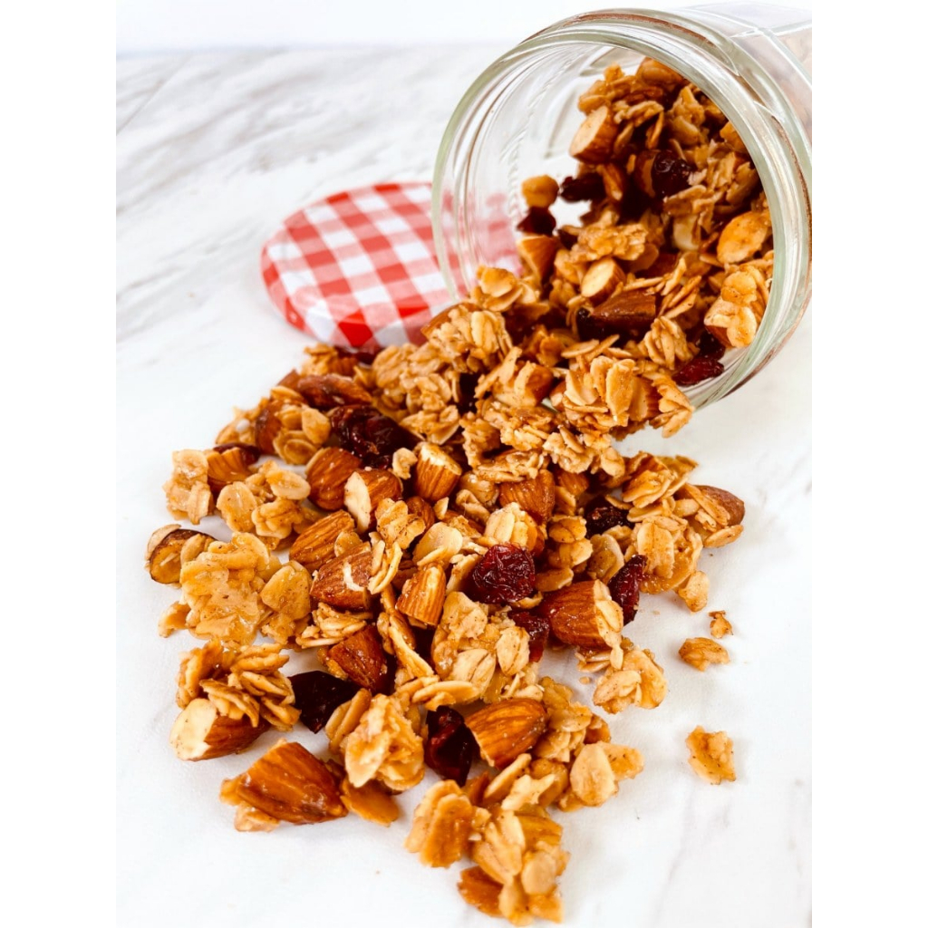 NGŨ CỐC NAM VIỆT QUẤT - QUẢ HẠNH Bob's Red Mill, Pan-Baked Granola, Cranberry Almond, Gluten-Free, Non-GMO, 312g