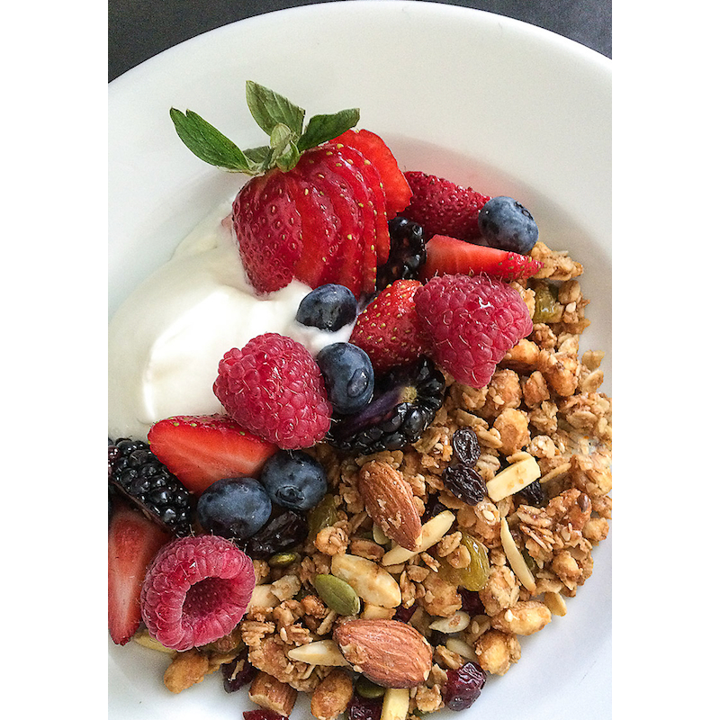 NGŨ CỐC NAM VIỆT QUẤT - QUẢ HẠNH Bob's Red Mill, Pan-Baked Granola, Cranberry Almond, Gluten-Free, Non-GMO, 312g