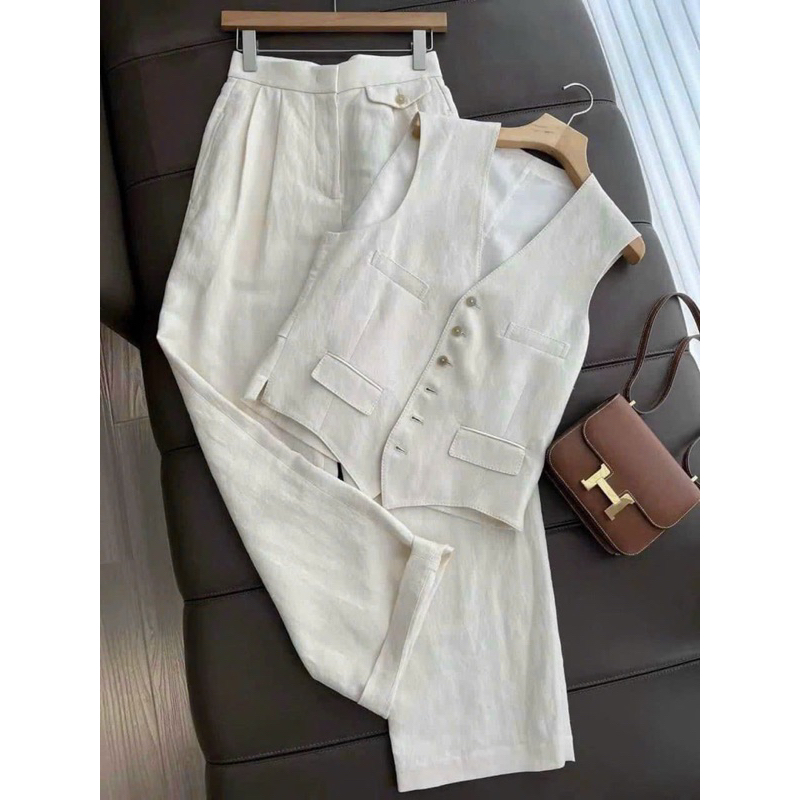 Set áo quần be trắng sành điệu SRH2179