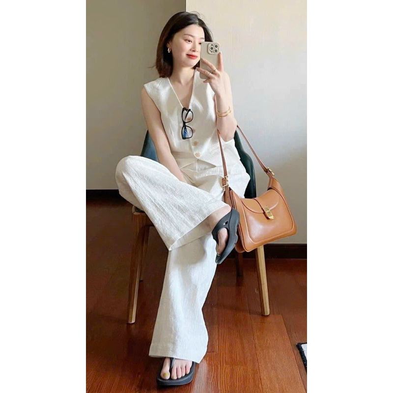 Set áo quần be trắng sành điệu SRH2179