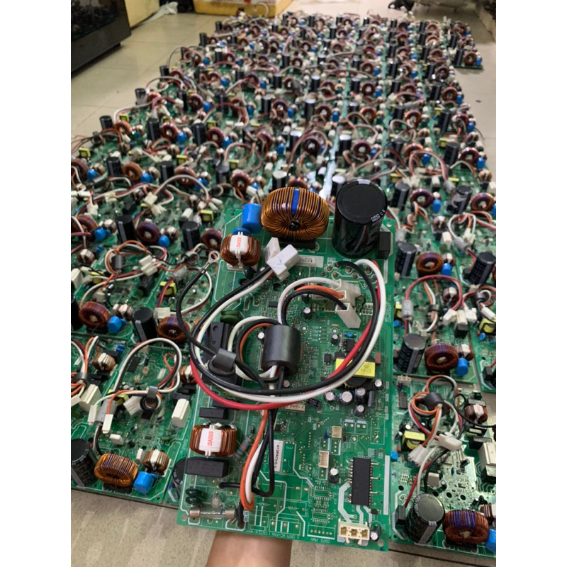 Bo Mạch Đuôi Nóng Điều Hòa, Máy Lạnh Toshiba 1HP, 1,5HP Bản Mạch Lớn Dùng Quạt DC, AC