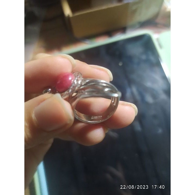 Nhẫn si Nhật hiệu