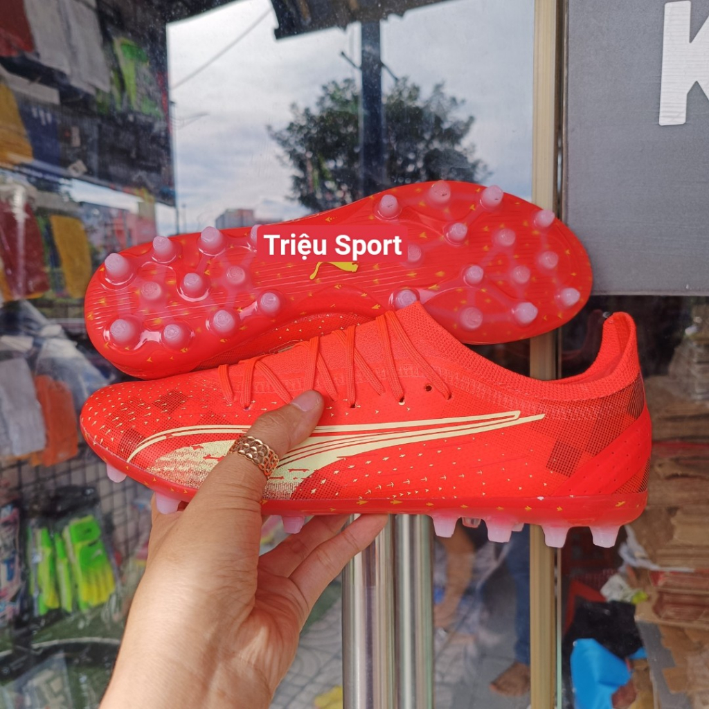 Giày đá bóng pu.ma ultra Mg