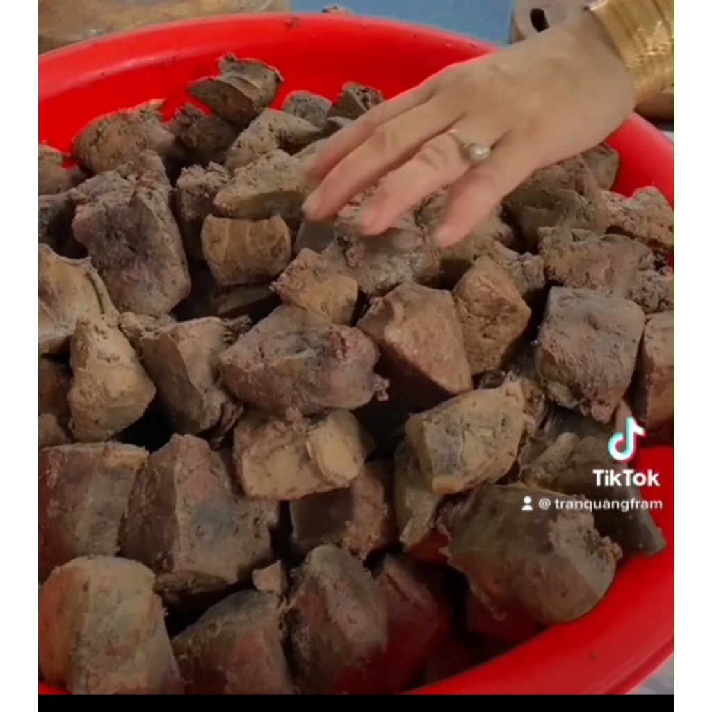 Gan bò ép viên cho gà đá hủ 500gram, giúp gà nòi gà tre thêm sung mãn, khỏe mạnh dẻo dai trong trận đấu.