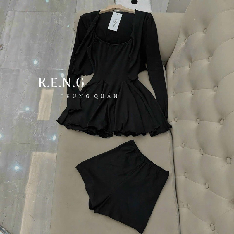 SÉT 3 MÓN ĐẦM HAI DÂY CHẮP TÙNG KẺ SỌC KÈM ÁO KHOÁC LỬNG DỄ THƯƠNG