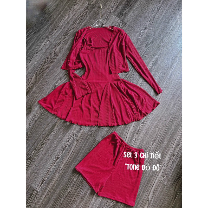 SÉT 3 MÓN ĐẦM HAI DÂY CHẮP TÙNG KẺ SỌC KÈM ÁO KHOÁC LỬNG DỄ THƯƠNG