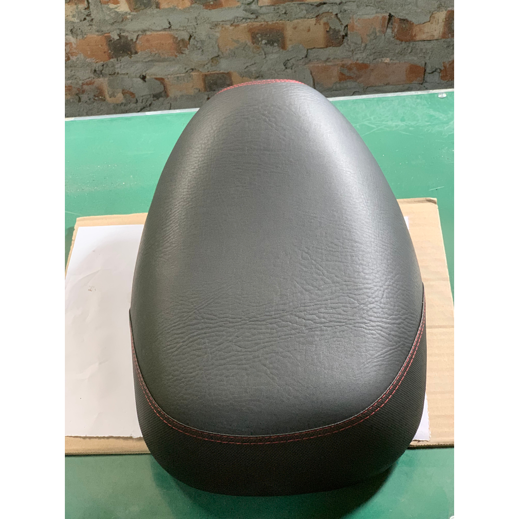 Yên xe điện M133, 133S