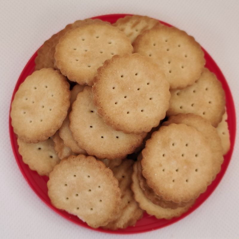 Bánh quy ăn vặt Macaron kiểu Nhật thơm vị bơ trứng lon 138g