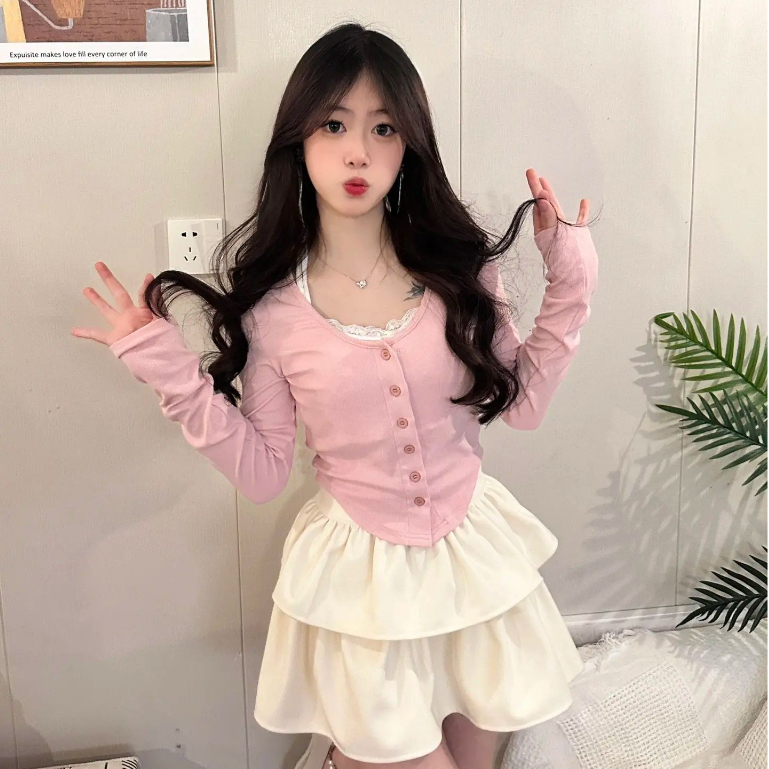 Áo dệt kim phối yếm ren hồng phong cách thời trang gợi cảm và ngọt ngào