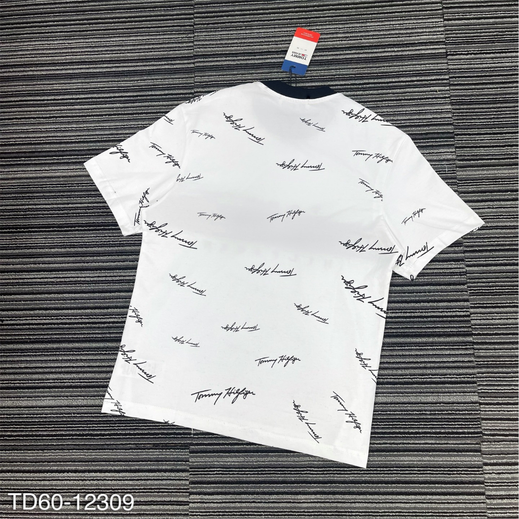 Áo phông nam nữ Tommy Hilfiger in vạch sọc đen trắng đỏ chữ kí quanh áo. Áo Thun Unisex Form Rộng Siêu Hot Phiên Bản Mới