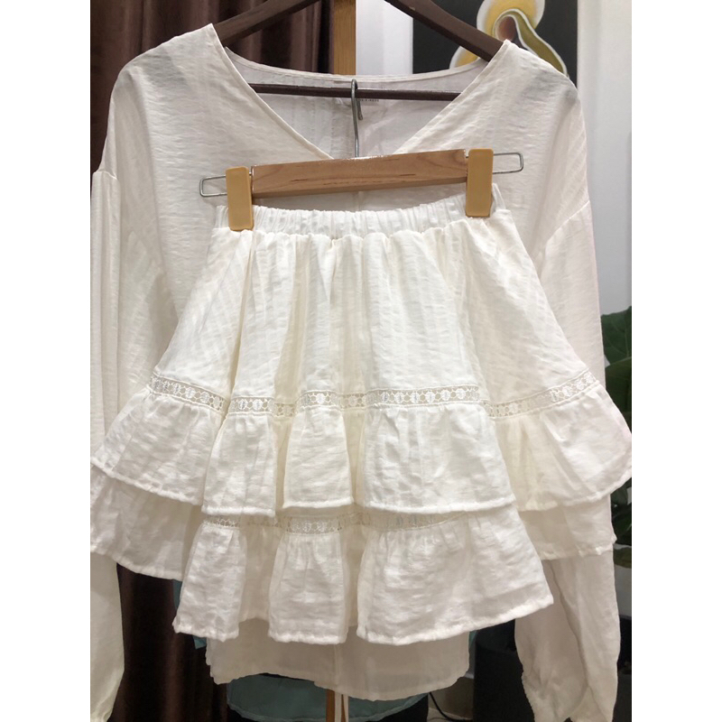 Set áo trắng dài tay thắt eo + váy xoè phối ren thêu cao cấp NEW