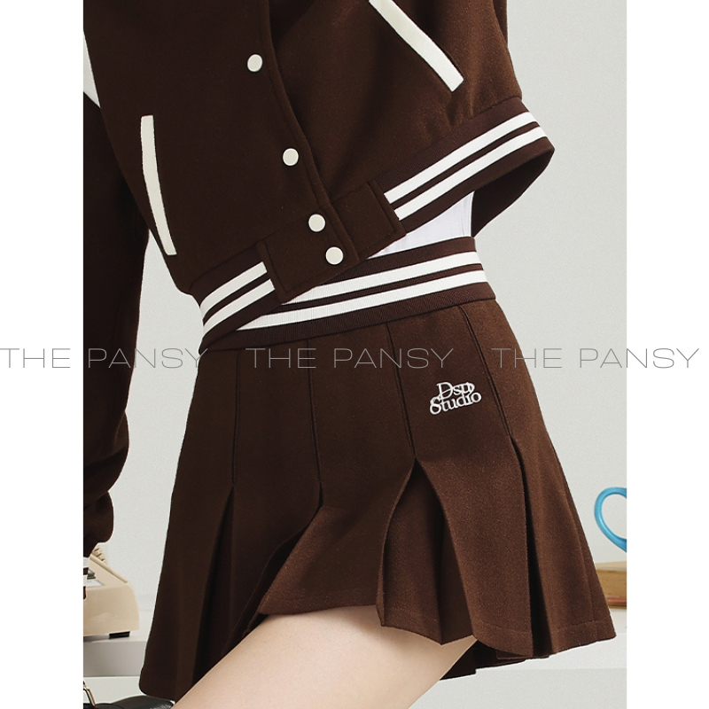 Set áo cổ bẻ trắng + chân váy xòe logo thêu chữ Dsu Studio mã 103