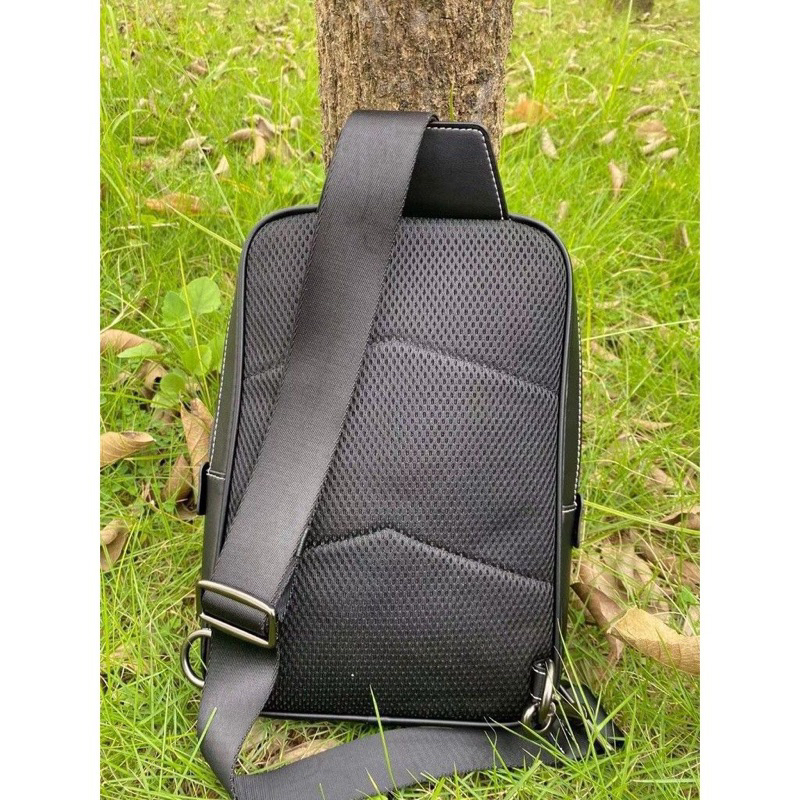 Túi coach disney đeo chéo nam