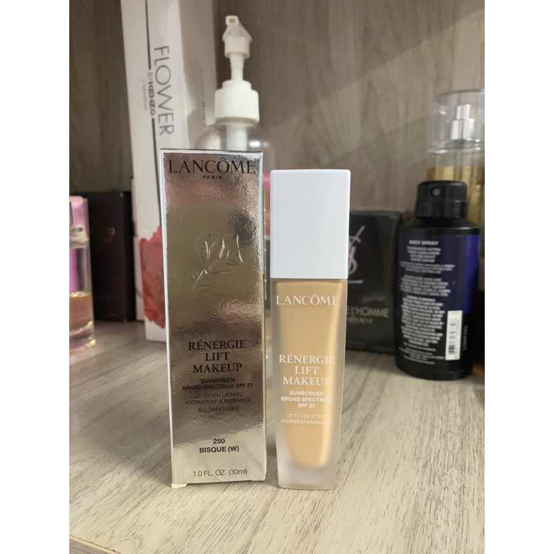 Thanh lý kem nền Lancome