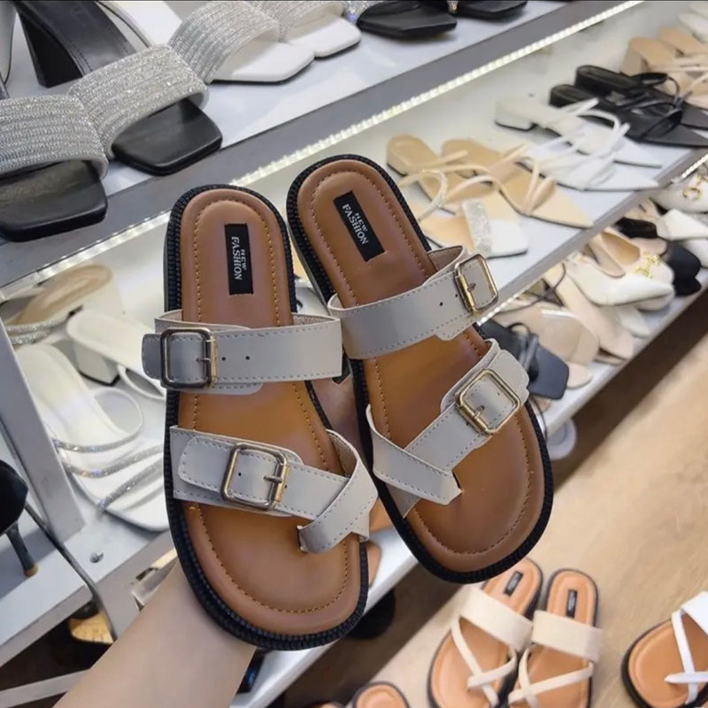 Dép lê sỏ ngón khoá vuông mũi tròn